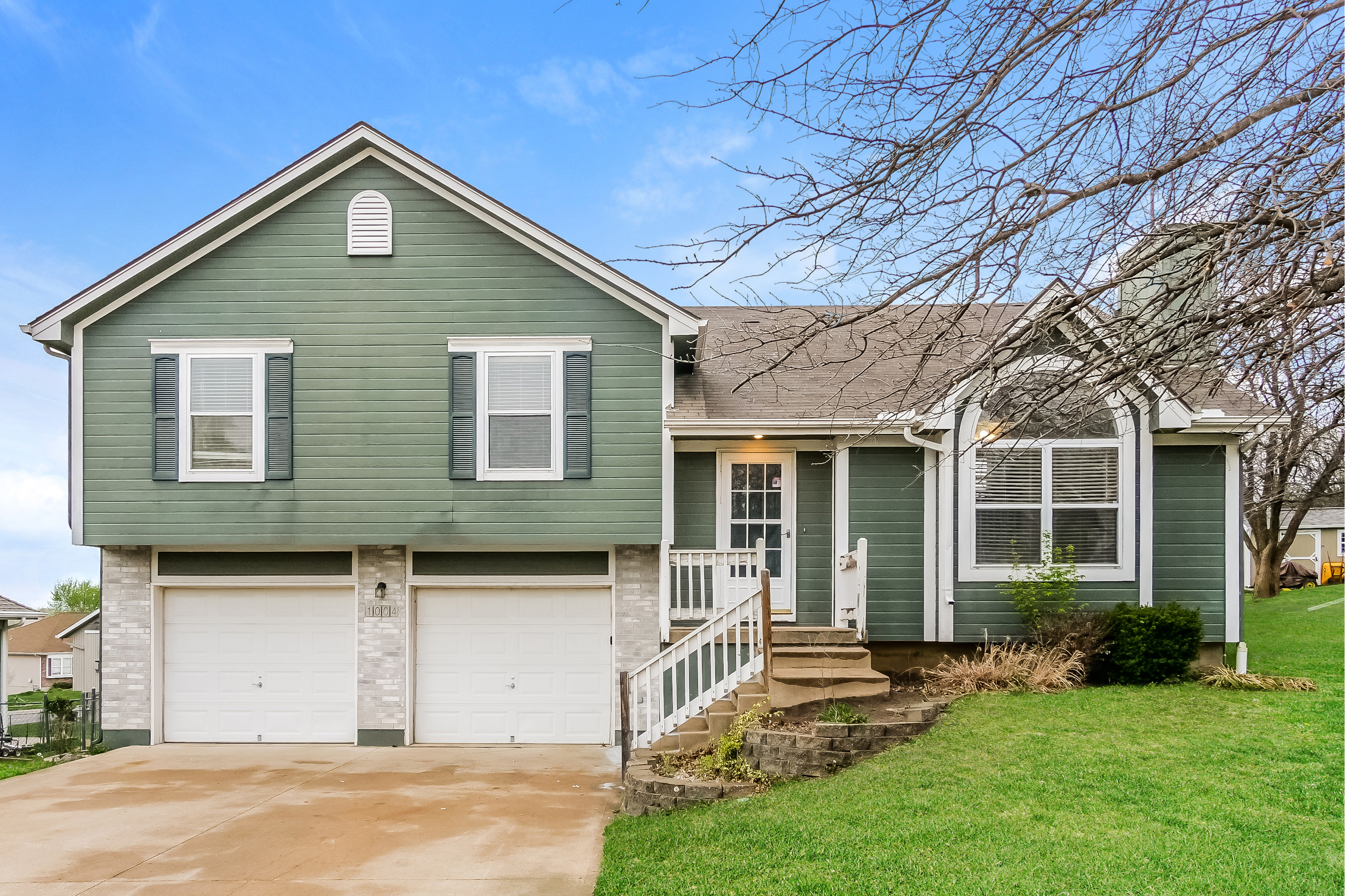 1004 SW Ambush Ct Grain Valley, MO 64029